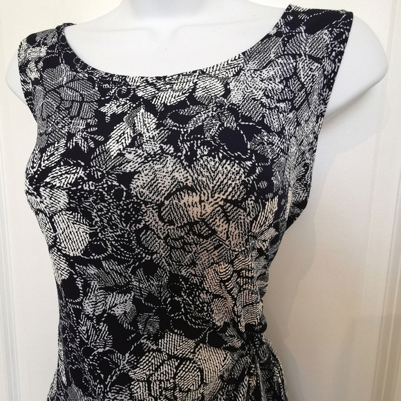 Navy blue and white floral faux wrap around dress jersey size M - Picture 7 of 13